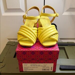 EUC Tory Burch Kira Quilted 55MM Heel Sandal in Nappa Leather in size 6.5.